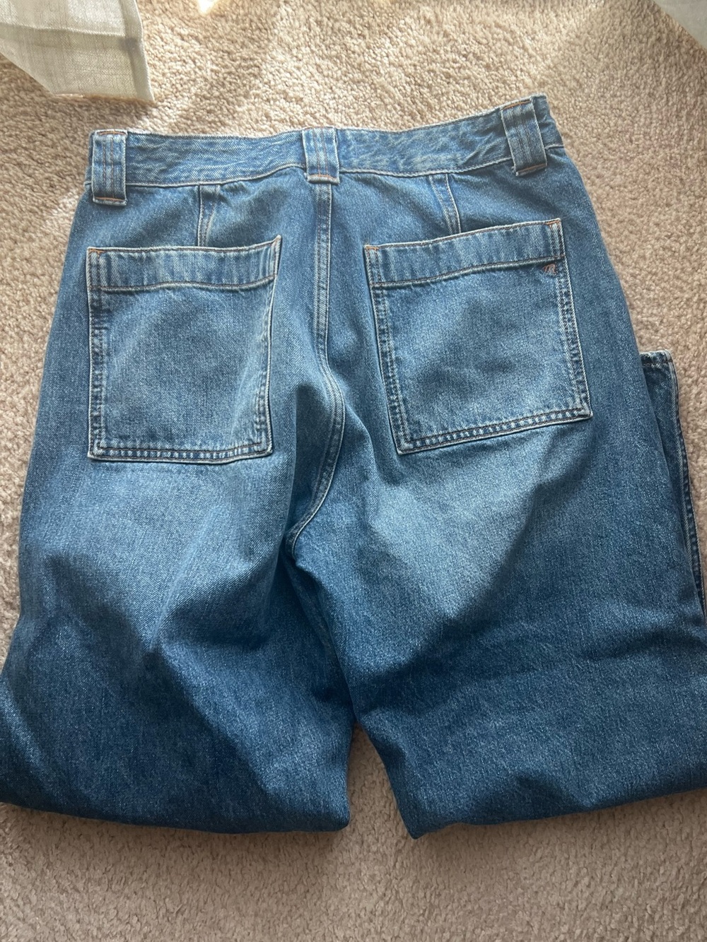 Madewell Curvy Darted Barrel-Leg Jean - Picture 7 of 7